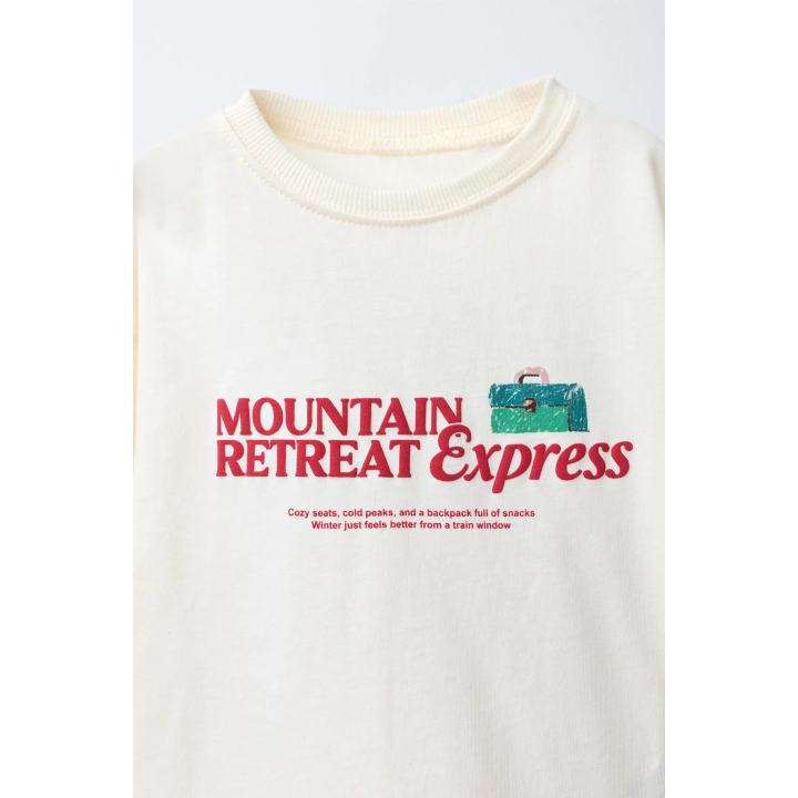 ЛОНГСЛИВ С РЕЛЬЕФНЫМ ПРИНТОМ