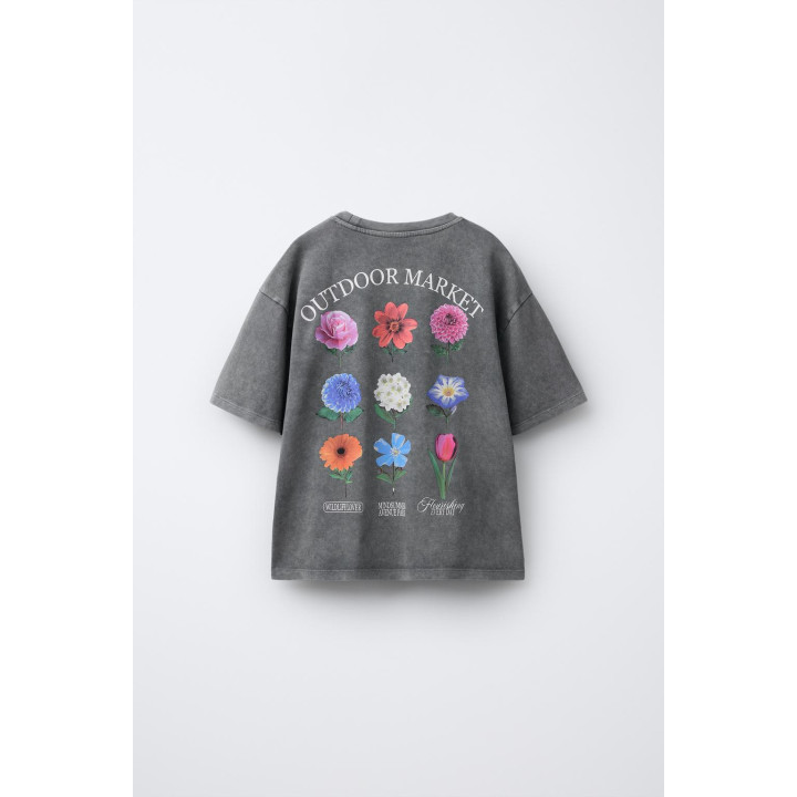 Футболка с цветочным принтом гармент-дай и эффектом выцветания