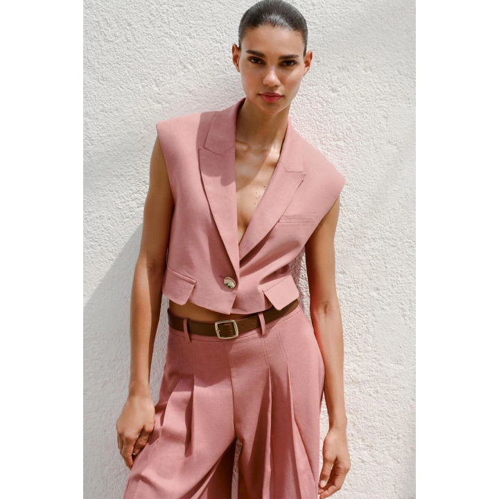 УКОРОЧЕННЫЙ ЖИЛЕТ С КЛАПАНАМИ ИЗ ЛЬНЯНОЙ ТКАНИ