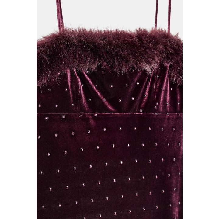 БАРХАТНОЕ ПЛАТЬЕ МИДИ С БУСИНАМИ И ВОРСИСТЫМ ЭФФЕКТОМ