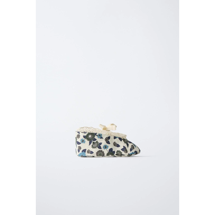 Балетки с бантом и цветочным узором