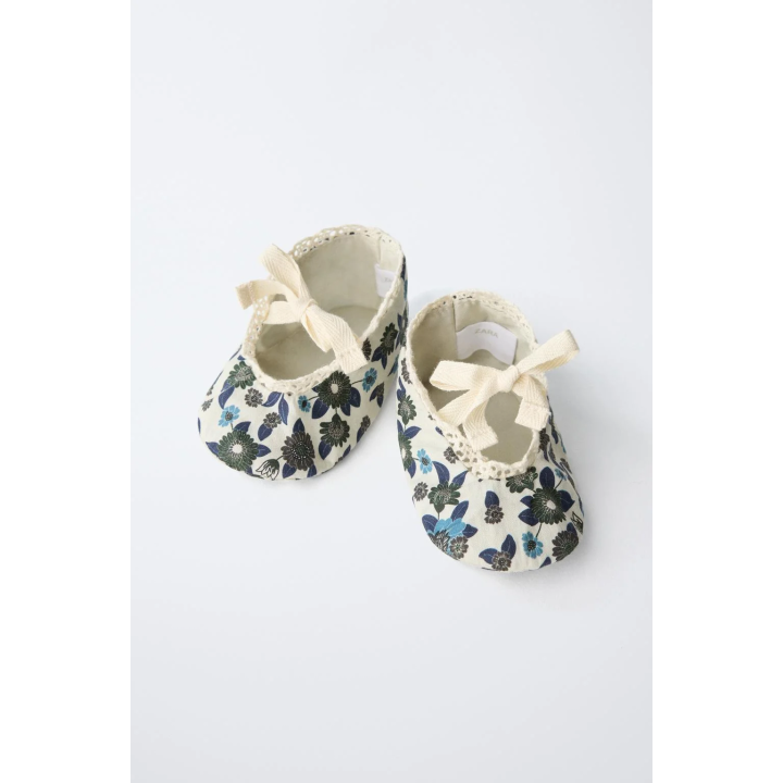 Балетки с бантом и цветочным узором