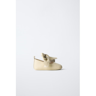 Туфли-балетки из кожи