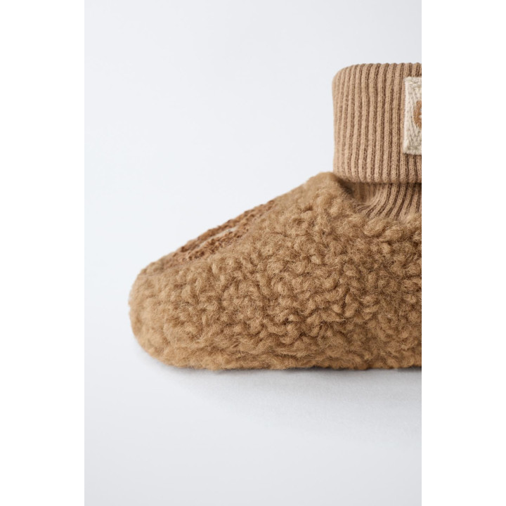 Тапочки-носки с львом