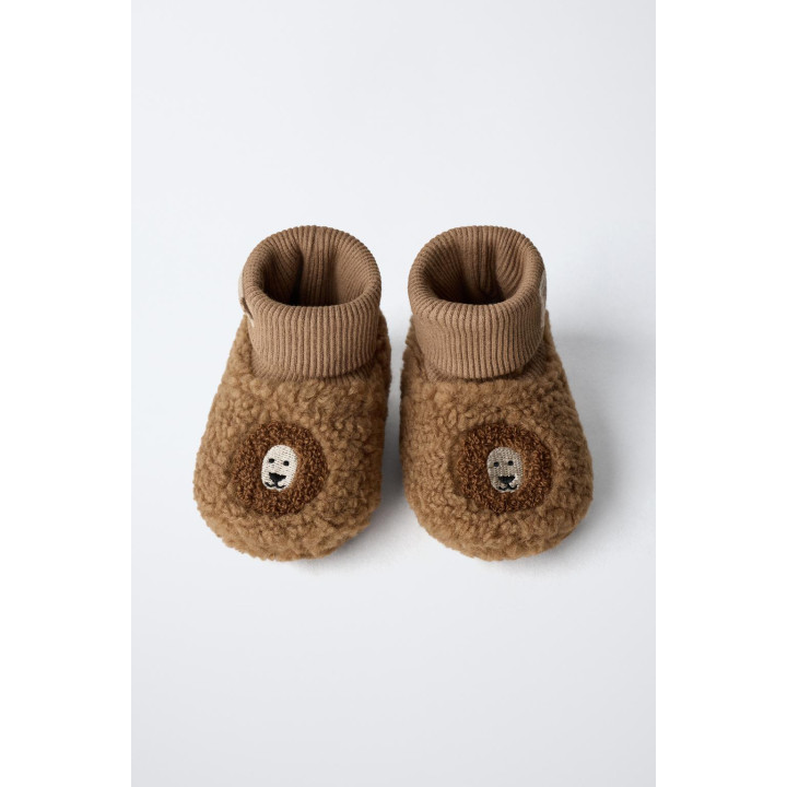 Тапочки-носки с львом