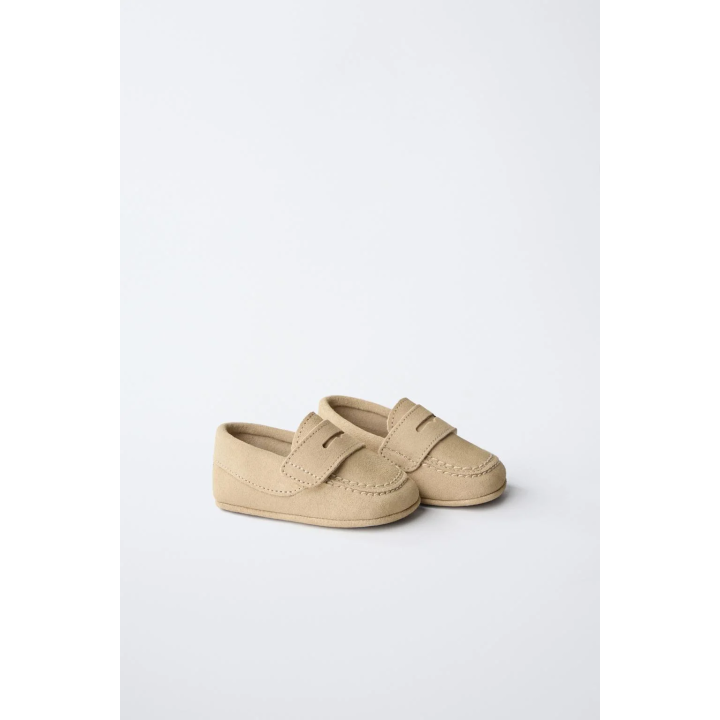 Туфли из кожи