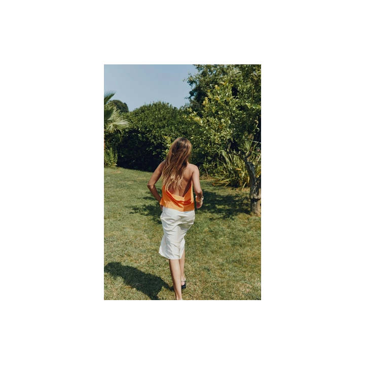 АТЛАСНЫЙ ТОП С ГОРЛОВИНОЙ ХАЛТЕР