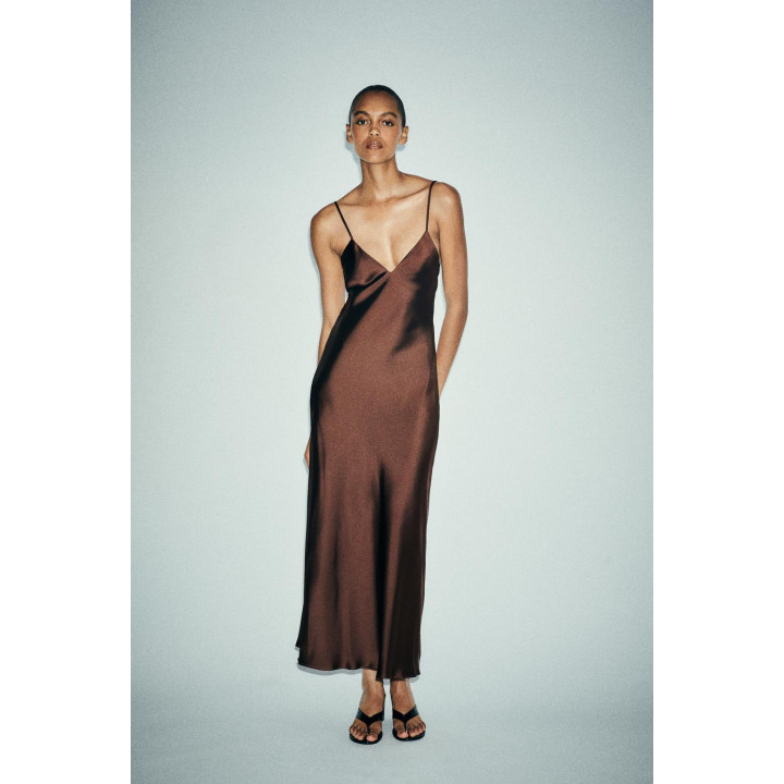 АТЛАСНОЕ ПЛАТЬЕ МИДИ