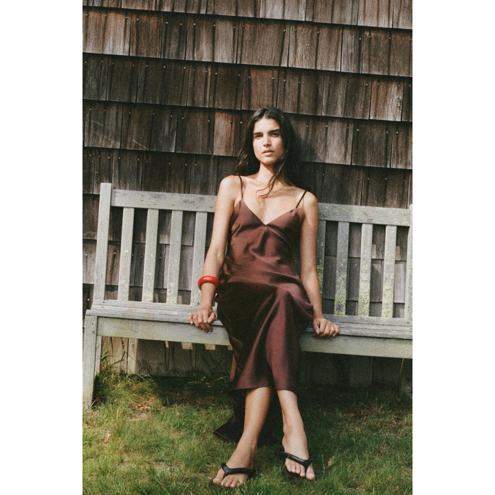 АТЛАСНОЕ ПЛАТЬЕ МИДИ