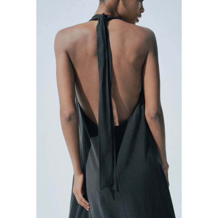 ПЛАТЬЕ МИДИ С ГОРЛОВИНОЙ ХАЛТЕР И ЗАВЯЗКАМИ