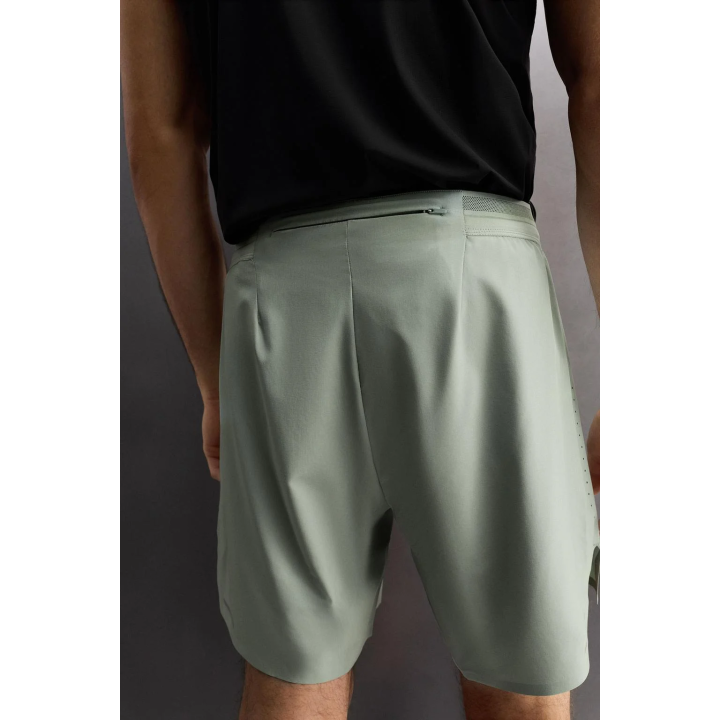 ЛЕГКИЕ ПЕРФОРИРОВАННЫЕ ШОРТЫ