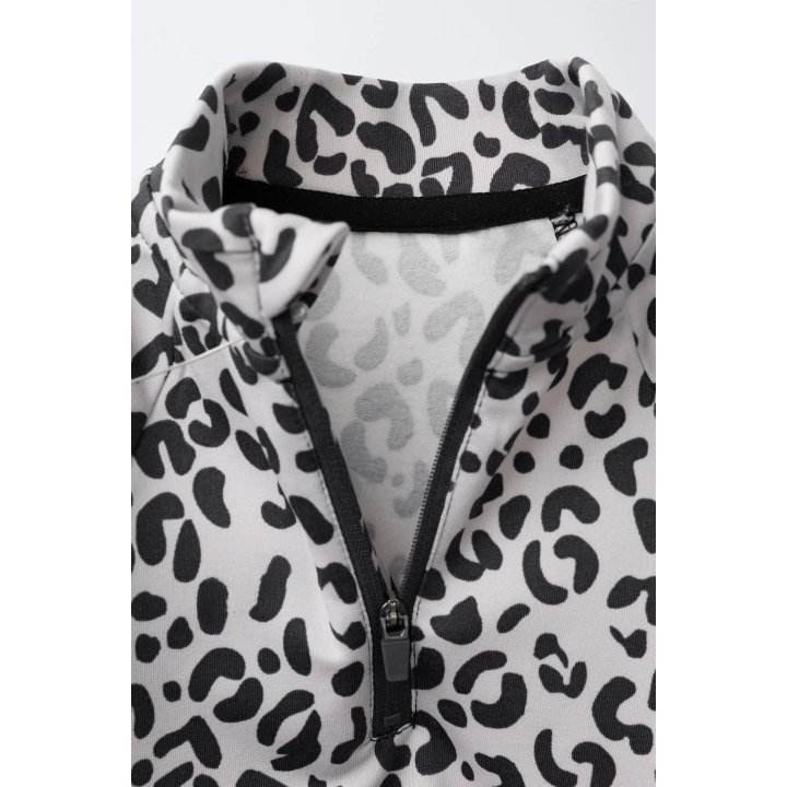 ТЕРМОФУТБОЛКА С ДЫШАЩЕЙ ТКАНЬЮ И АНИМАЛИСТИЧЕСКИМ ПРИНТОМ