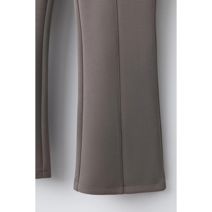 РАСКЛЕШЕННЫЕ БРЮКИ С МОДАЛОМ