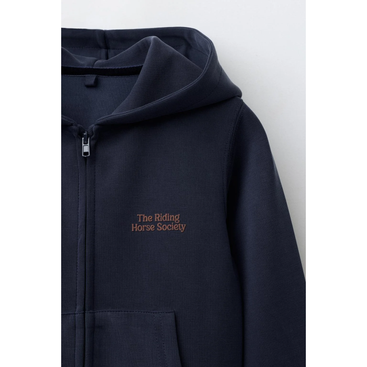 ХУДИ С РЕЛЬЕФНОЙ НАДПИСЬЮ