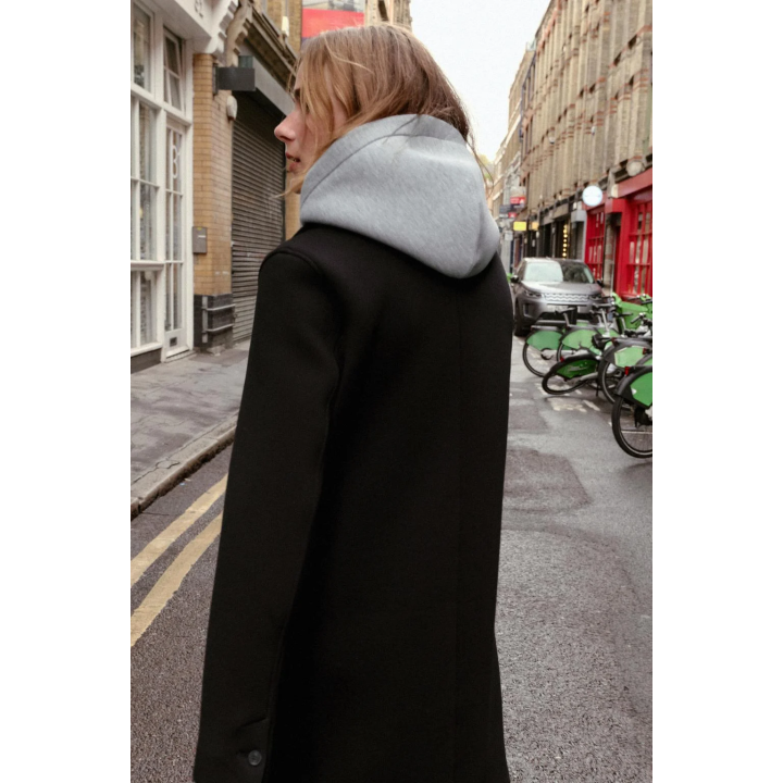 ПАЛЬТО С КОМБИНИРОВАННЫМ КАПЮШОНОМ