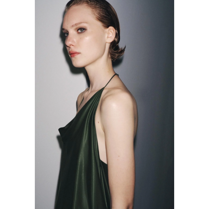 АСИММЕТРИЧНОЕ АТЛАСНОЕ ПЛАТЬЕ — ZW COLLECTION