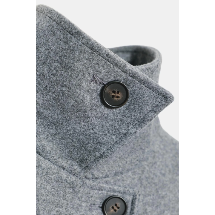 SOFT DOUBLE-POSITION COLLAR COAT