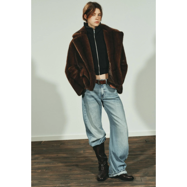 КОРОТКОЕ ПАЛЬТО ИЗ ИСКУССТВЕННОГО МЕХА