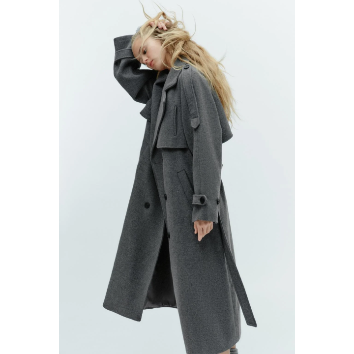 ДВУБОРТНОЕ ПАЛЬТО С ПОЯСОМ И ШЛЕВКАМИ