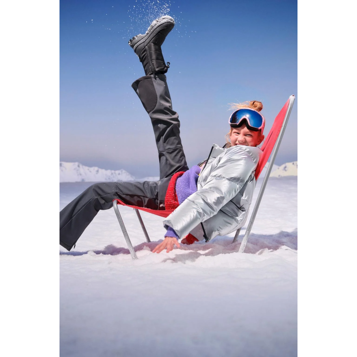 Металлическая водооталкивающая и ветрозащитная пуховая куртка с системой recco® для лыжной коллекции