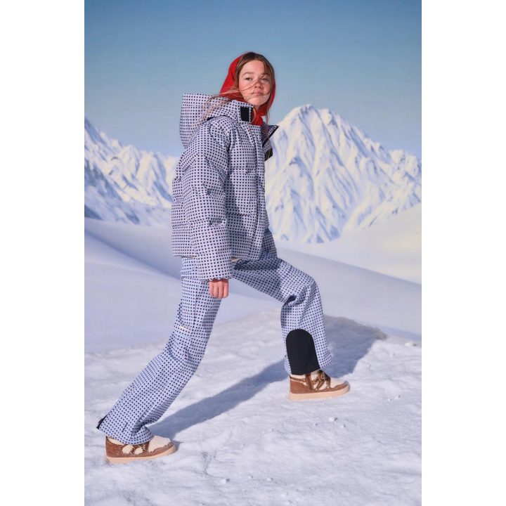 Пуховик с геометрическим принтом и набивкой из пера и пуха. защита от ветра и влаги, система recco® для лыжной коллекции