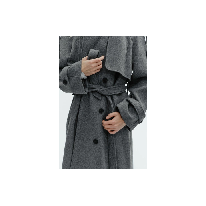 ДВУБОРТНОЕ ПАЛЬТО С ПОЯСОМ И ШЛЕВКАМИ