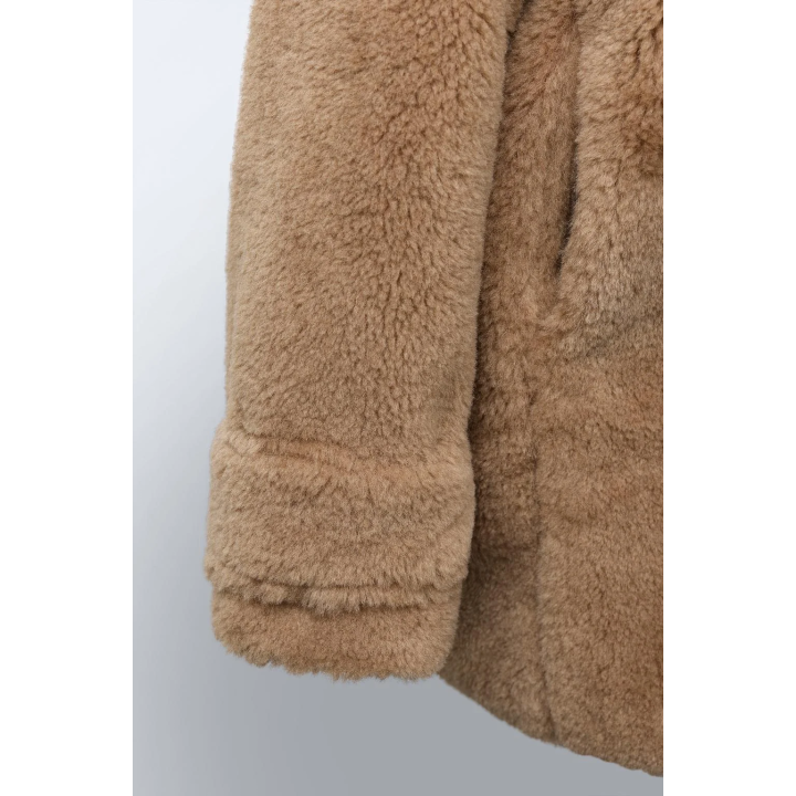 ПАЛЬТО ИЗ ИСКУССТВЕННОГО МЕХА