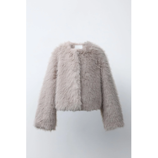 КОРОТКАЯ КУРТКА ИЗ ИСКУССТВЕННОГО МЕХА