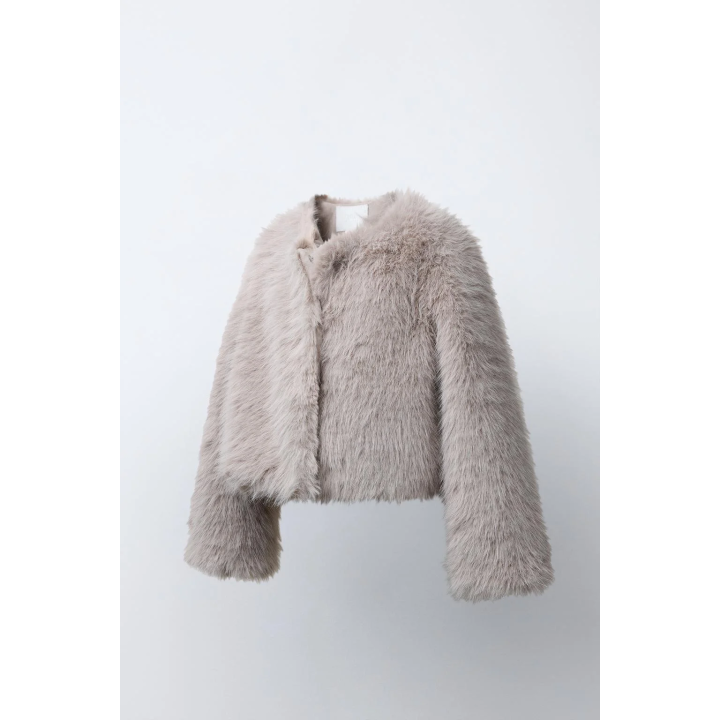 КОРОТКАЯ КУРТКА ИЗ ИСКУССТВЕННОГО МЕХА