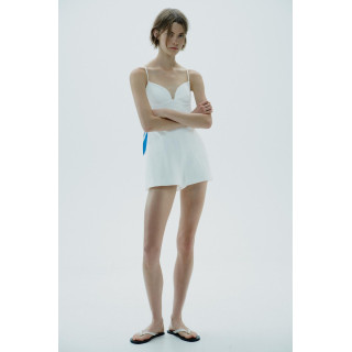 КОРОТКИЙ КОМБИНЕЗОН С ВЫРЕЗАМИ И ПЛАТОЧНЫМ ПРИНТОМ В ПОЛОСКУ