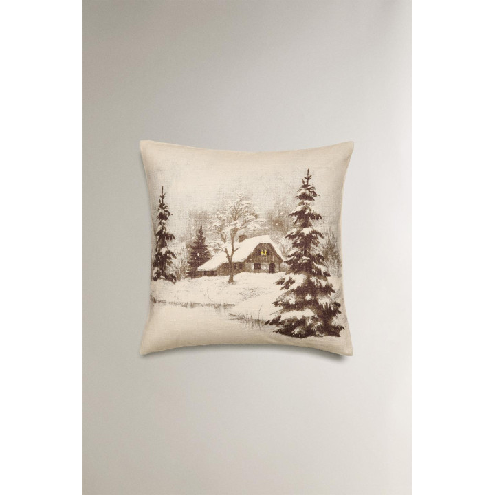 Подушка с рождественским снежным домом
