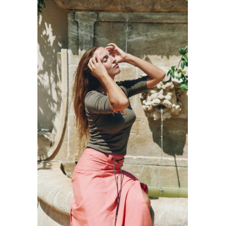 ЮБКА-МИДИ С РЕМНЕМ И ЛЬНОМ