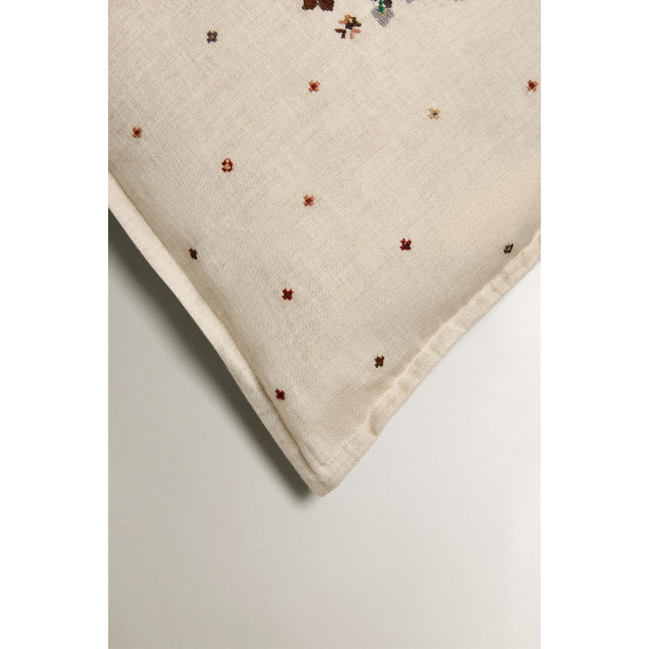 Рождественская вязаная подушка с центральным дизайном