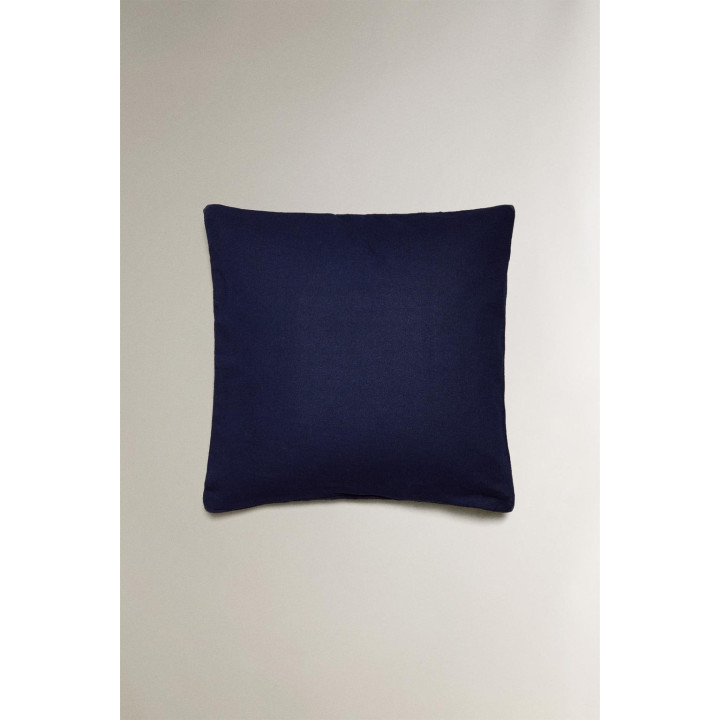 Зимняя вязаная подушка для декора