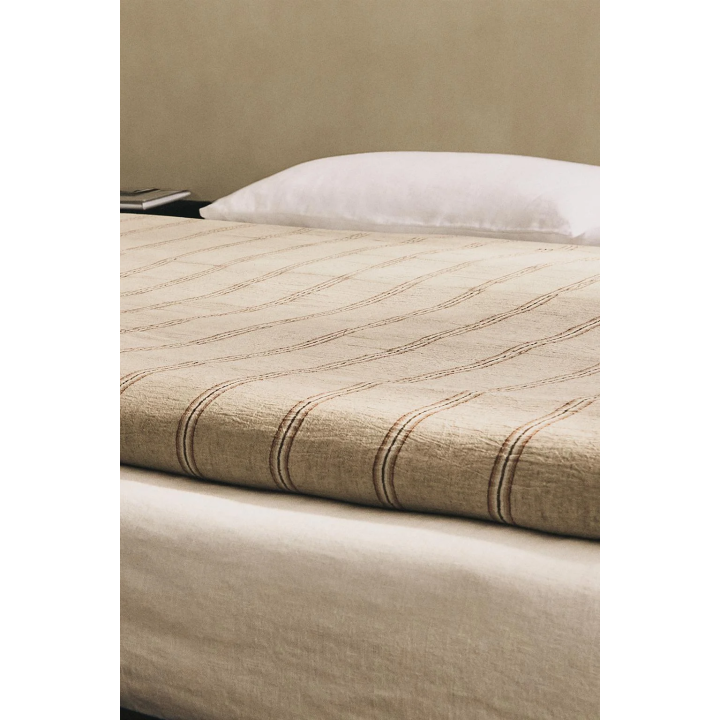 Покрывало с полосатым дизайном из хлопка и льна