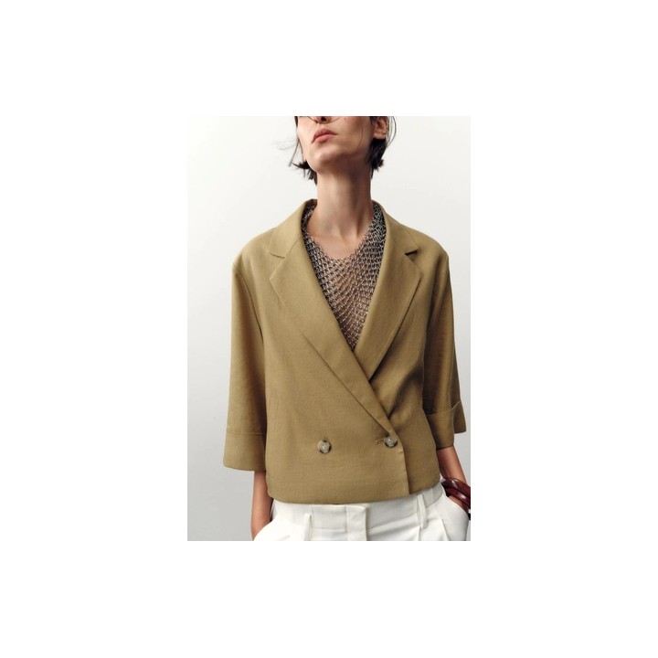 КОРОТКИЙ ДВУБОРТНЫЙ БЛЕЙЗЕР ИЗ ЛЬНЯНОЙ ТКАНИ