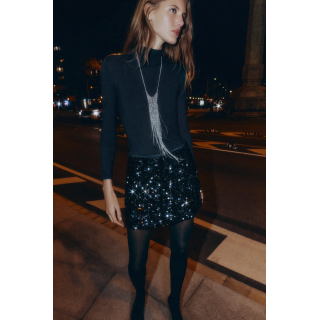 Вязаный топ с открытой спиной