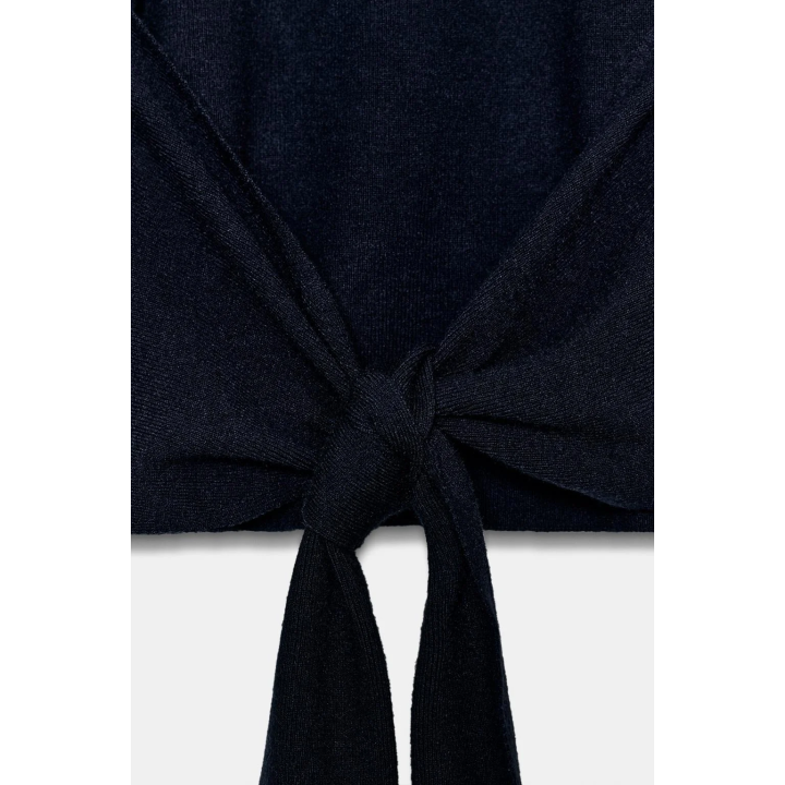 Вязаный топ с открытой спиной