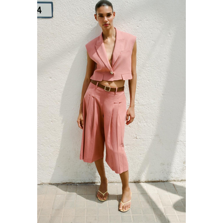 ДЛИННЫЕ БЕРМУДЫ С ПОЯСОМ ИЗ ЛЬНА