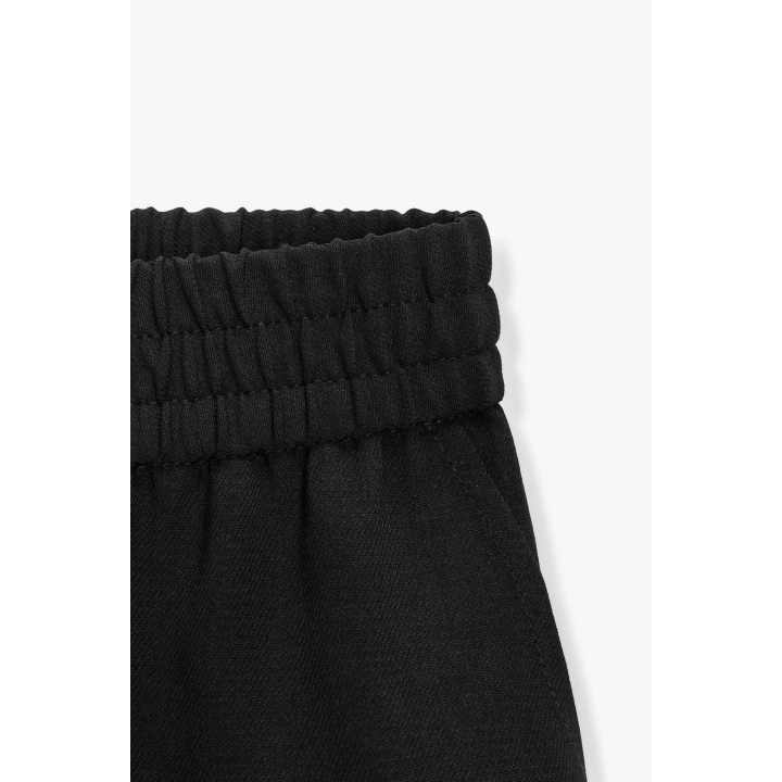 ШОРТЫ С ЭЛАСТИЧНЫМ ПОЯСОМ