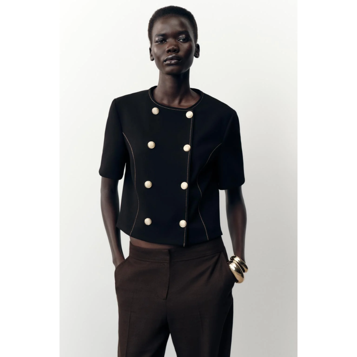 БЛЕЙЗЕР С КОРОТКИМИ РУКАВАМИ И КОНТРАСТНОЙ ОТДЕЛКОЙ