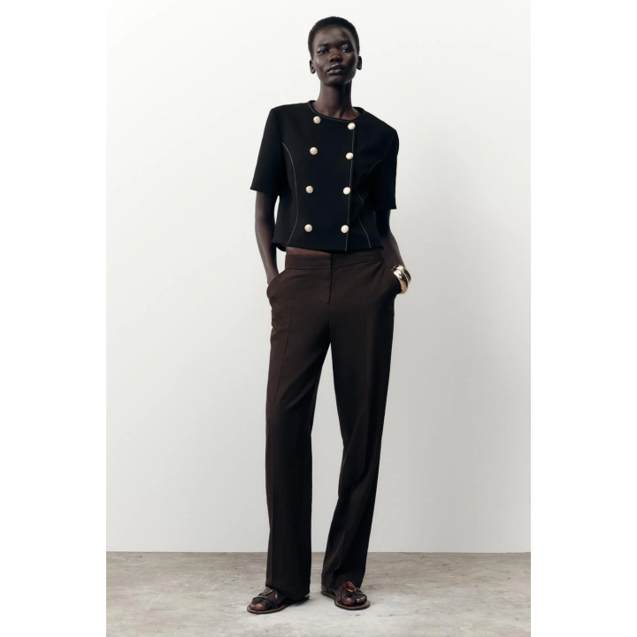 БЛЕЙЗЕР С КОРОТКИМИ РУКАВАМИ И КОНТРАСТНОЙ ОТДЕЛКОЙ