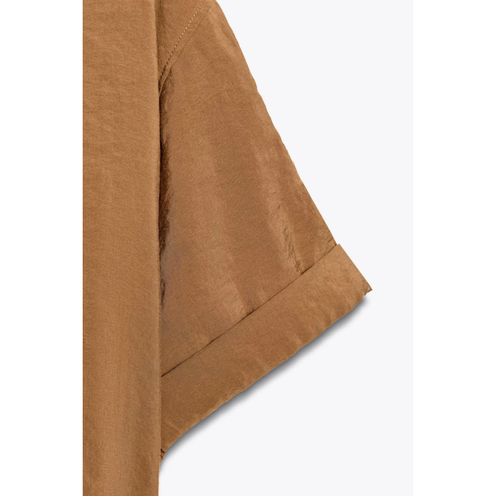 РУБАШКА ИЗ СТРУЯЩЕЙСЯ ТКАНИ С КОРОТКИМИ РУКАВАМИ