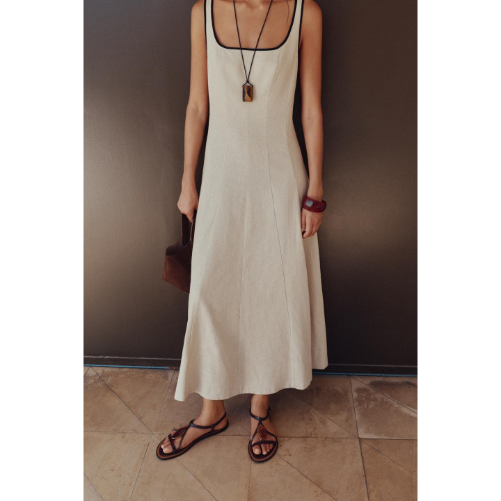 ПЛАТЬЕ МИДИ С КОНТРАСТНОЙ ОТДЕЛКОЙ