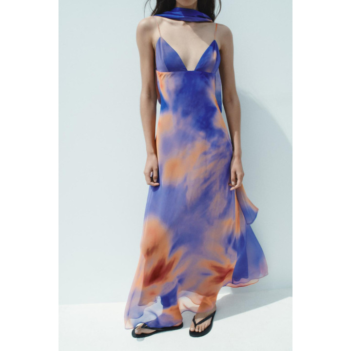 ДЛИННОЕ ПЛАТЬЕ С ПРИНТОМ И ПЛАТКОМ