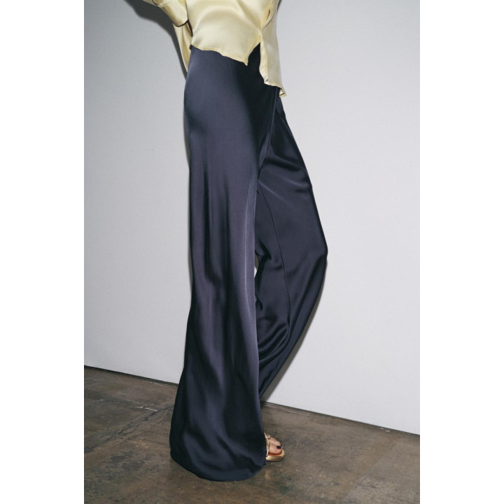 АТЛАСНЫЕ БРЮКИ FLARED ZW COLLECTION