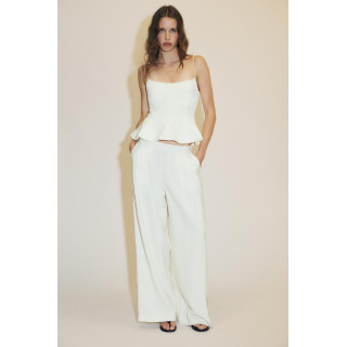 ТОП ИЗ ЭЛАСТИЧНОЙ ТКАНИ С БАСКОЙ