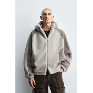 КУРТКА ИЗ ИСКУССТВЕННОЙ ОВЧИНЫ В СТИЛЕ КОЛОР-БЛОК