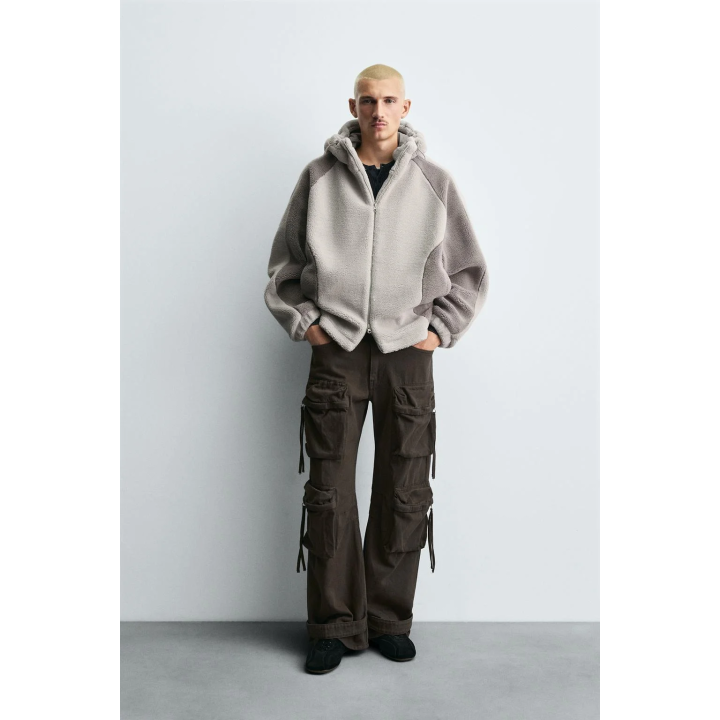 КУРТКА ИЗ ИСКУССТВЕННОЙ ОВЧИНЫ В СТИЛЕ КОЛОР-БЛОК