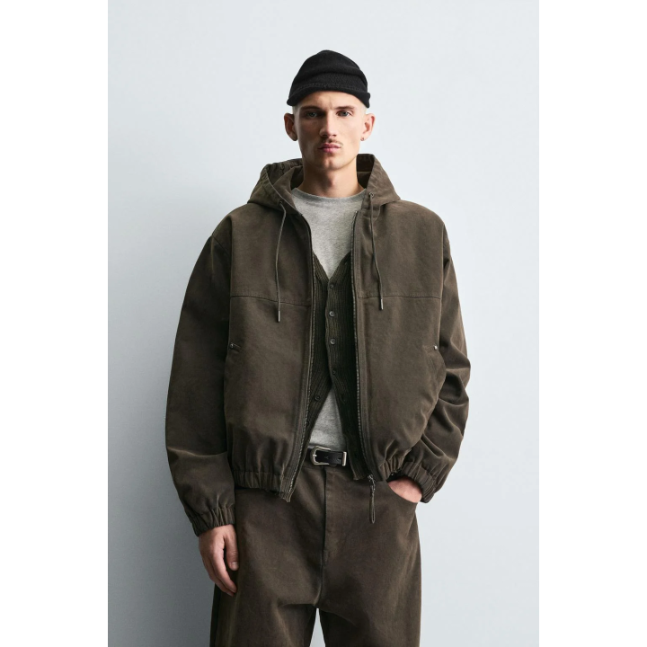 Пуховик с капюшоном из вельвета